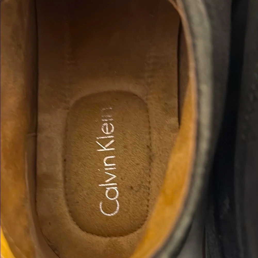 Calvin Klein Men’s Gray and Tan Chukka Boots Suede Lace-Up